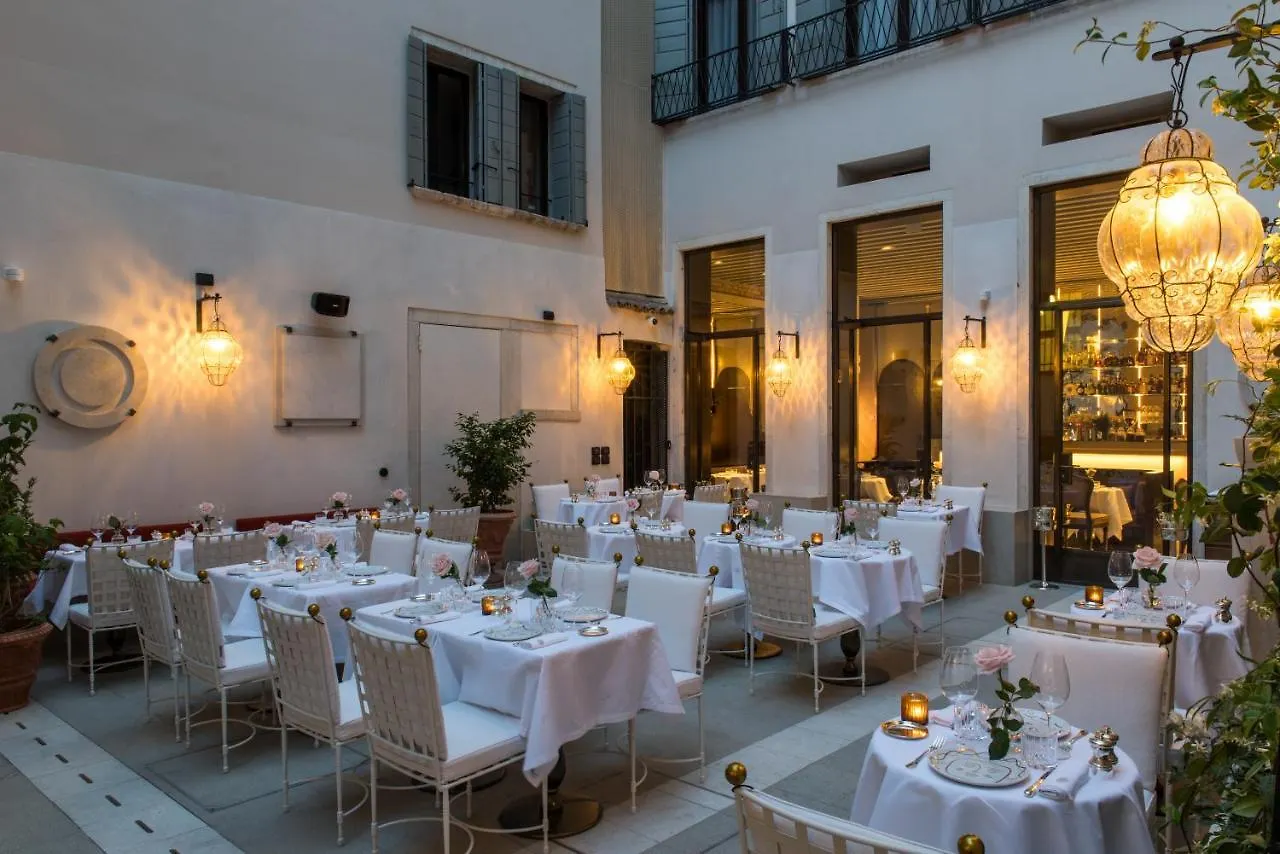 Hotel Nolinski Venezia - Evok Collection